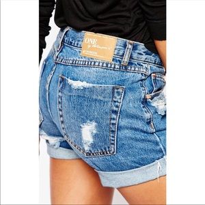 One teaspoon shorts